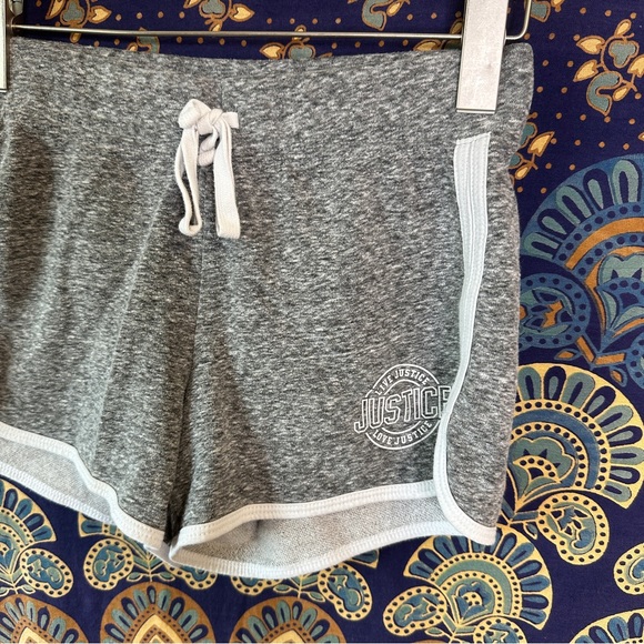 🦋5/20$🦋 justice grey athletic shorts - Picture 3 of 6